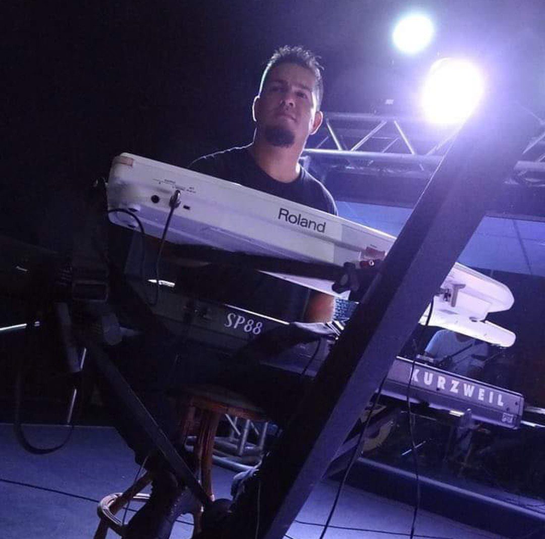 Tecladista e Baterista | Eliezer Matos