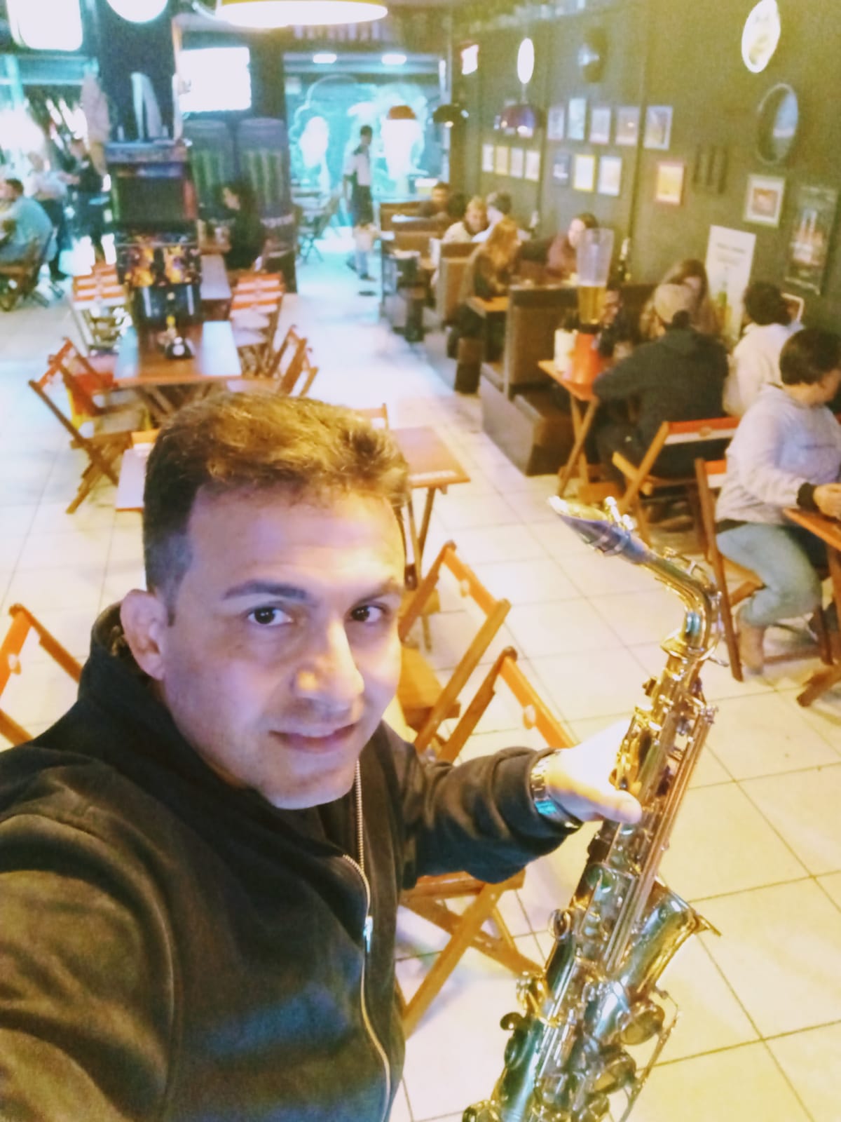 Saxofonista Hudson Antunes
