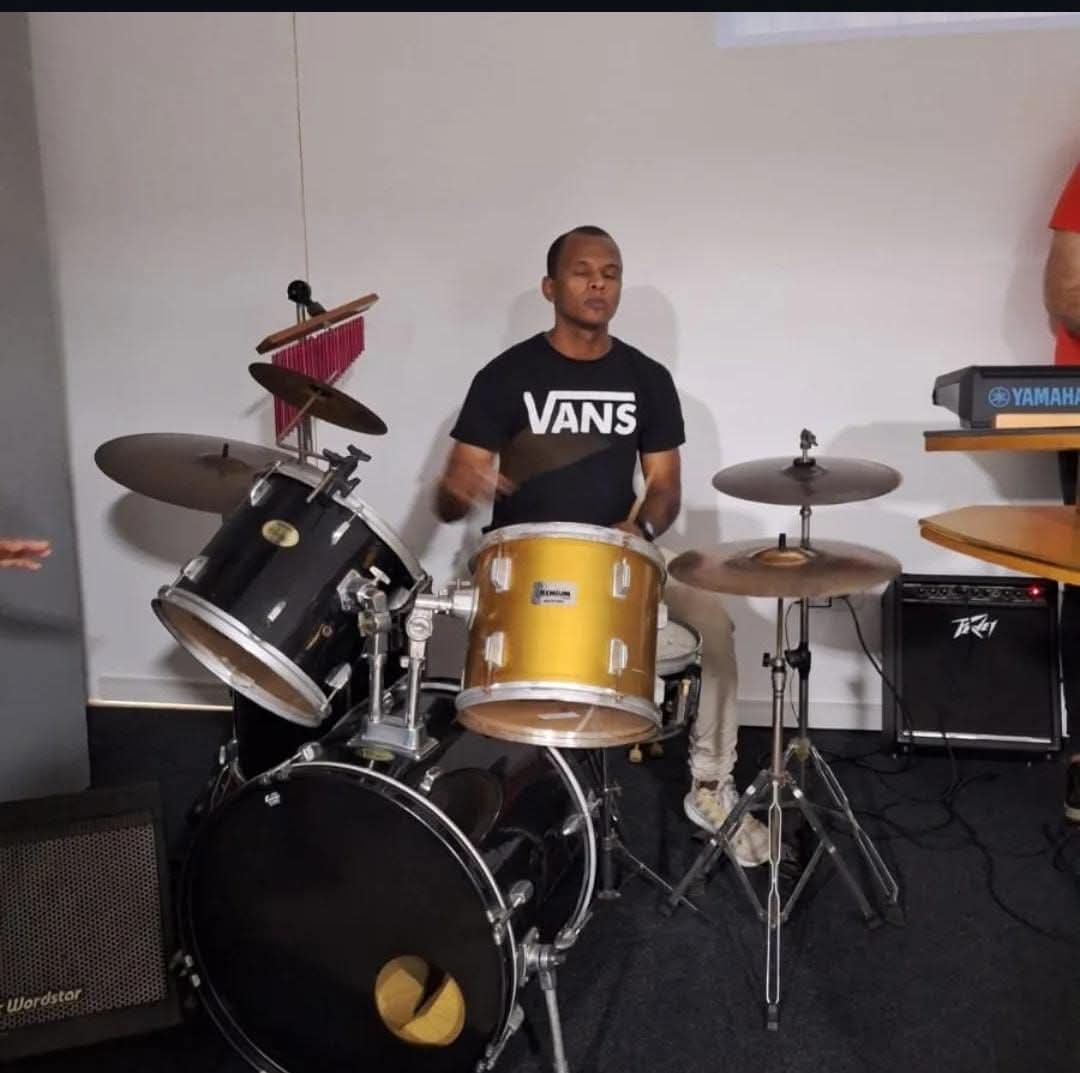Baterista p/ Eventos e Professor